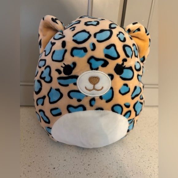 Squishmallow Liv the Teal Leopard - Picture 1 of 4